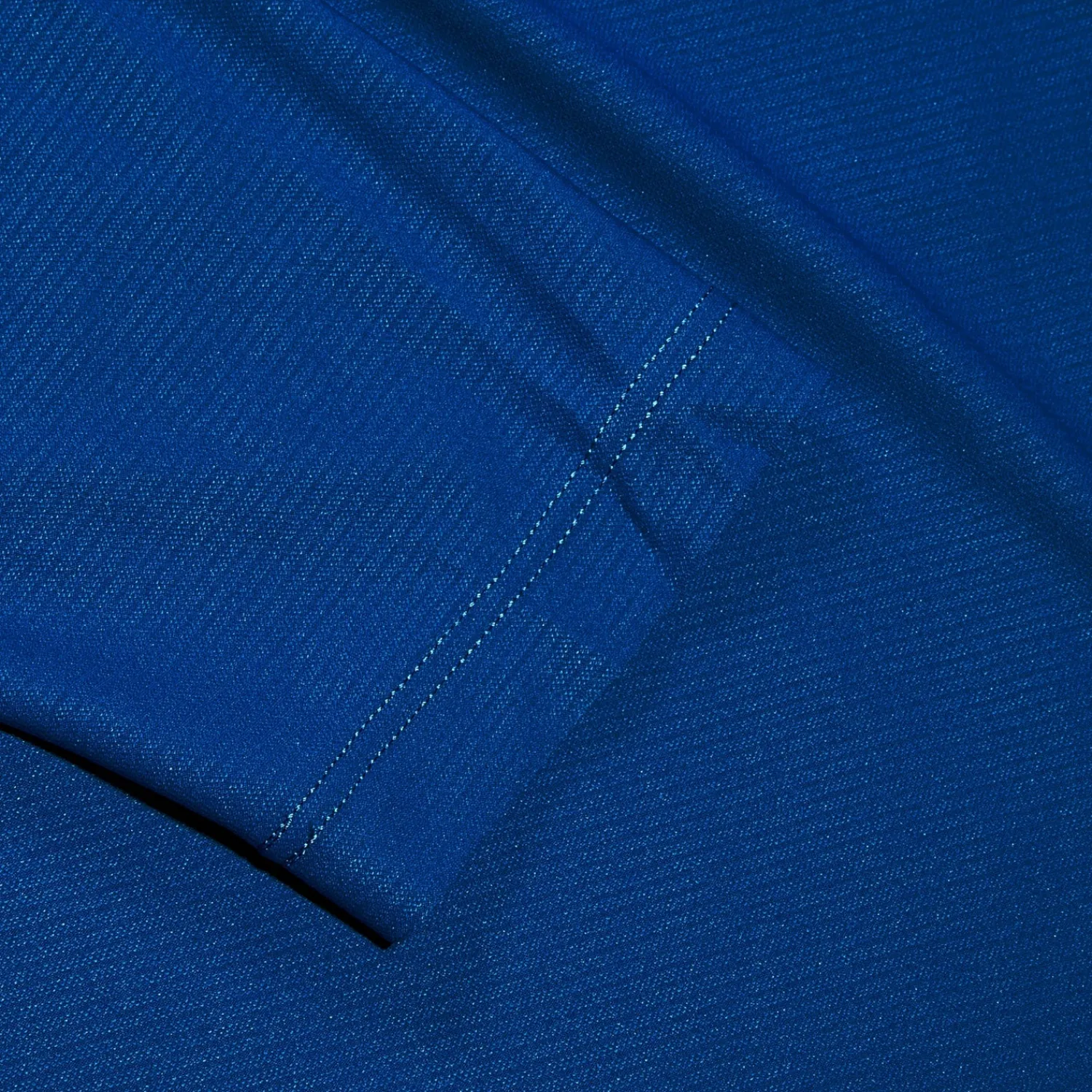 Berghaus Men's 247 Crew Long Sleeve Tech Tee - Blue Hot