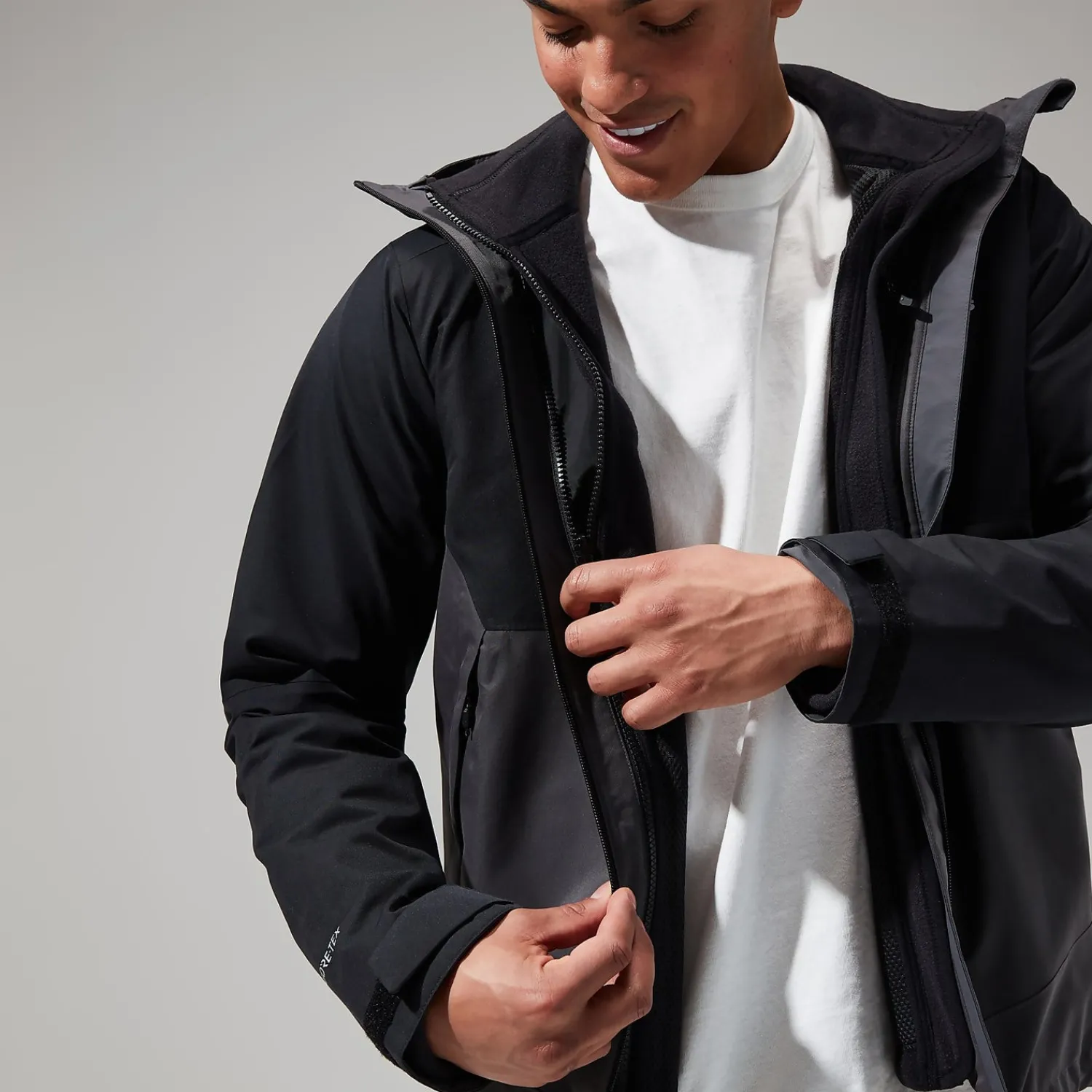 Berghaus Men's Activity Polartec Jacket InterActive - Black Clearance