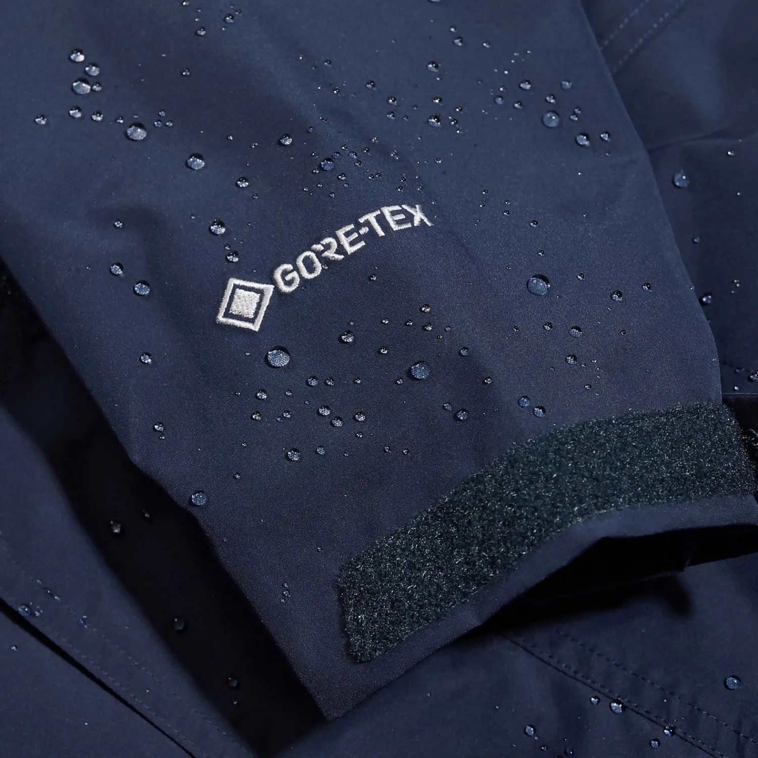 Berghaus Men's Cornice InterActive Jacket - Dark Blue Online