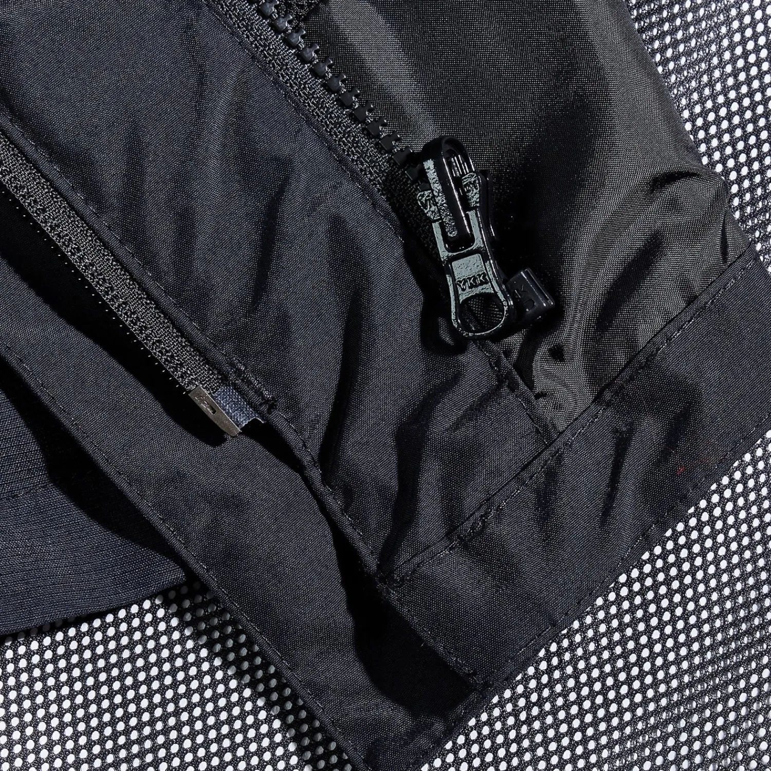 Berghaus Men's Hillwalker Jacket InterActive - Black Clearance