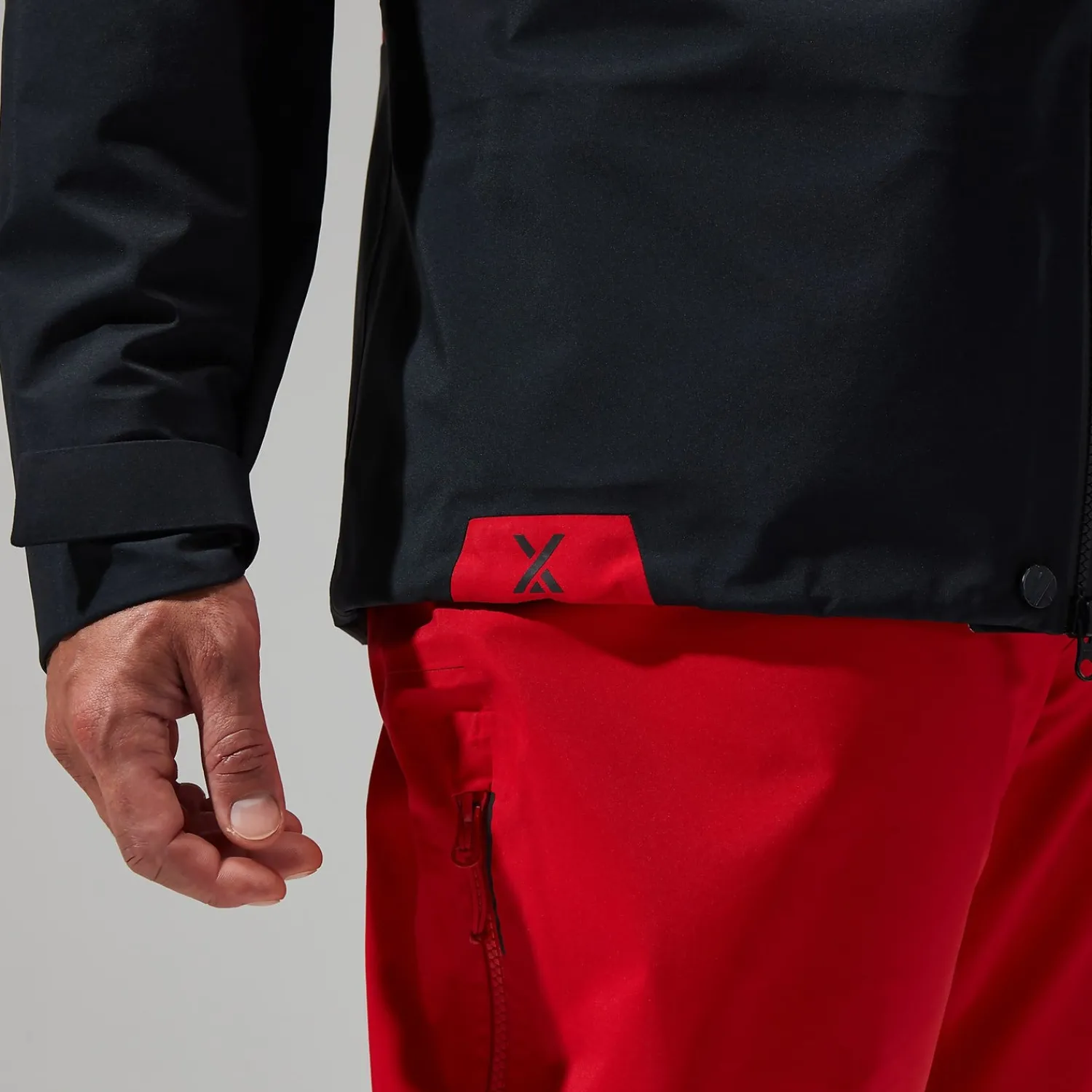 Berghaus Men's MTN Seeker GTX Jacket - Black/Red Outlet