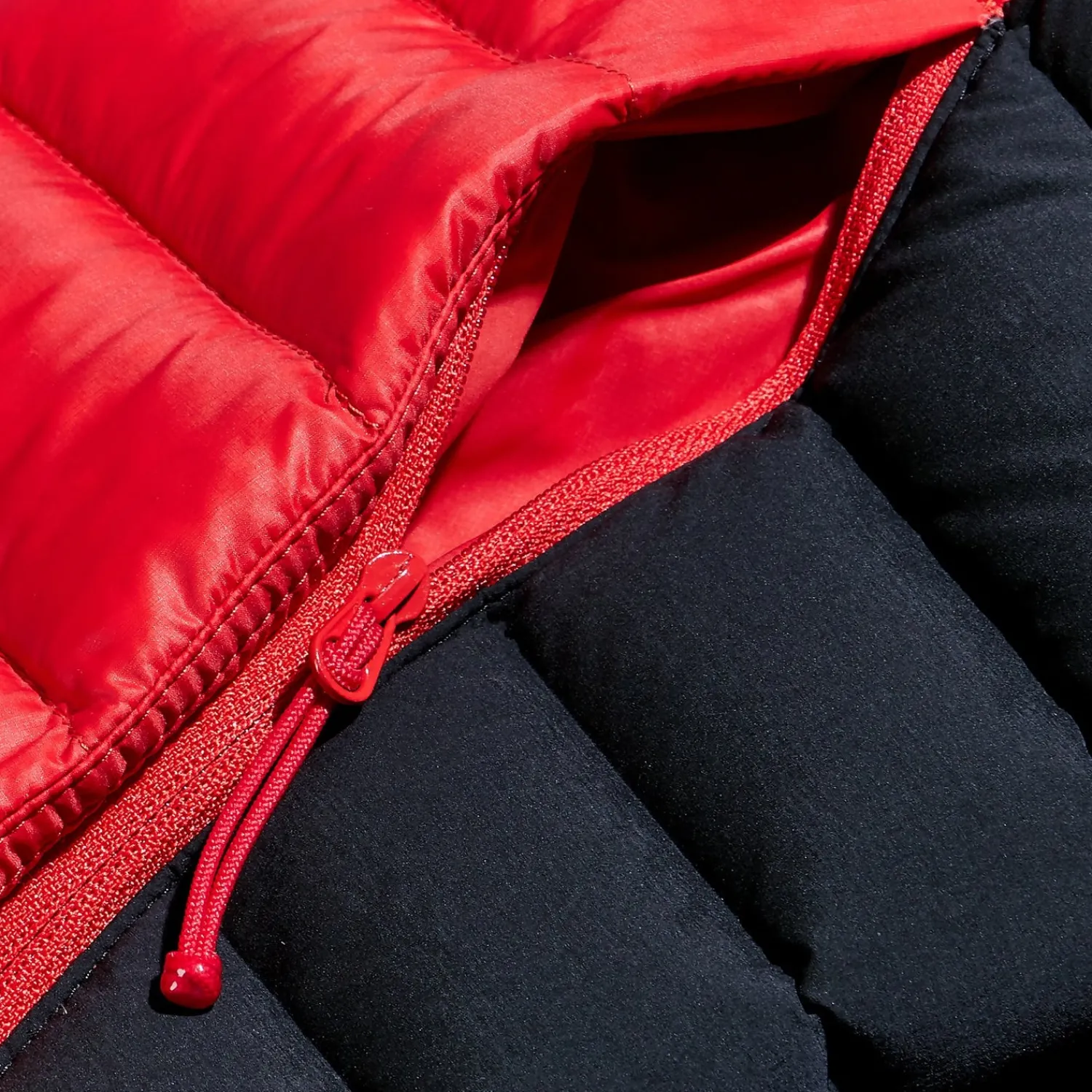Berghaus Men's MTN Seeker MW Down Hoody - Red/Black Outlet