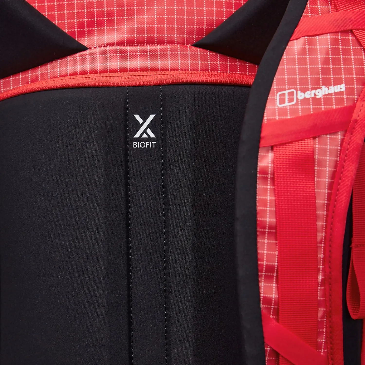 Berghaus Unisex MTN Guide 45+ - Red Hot