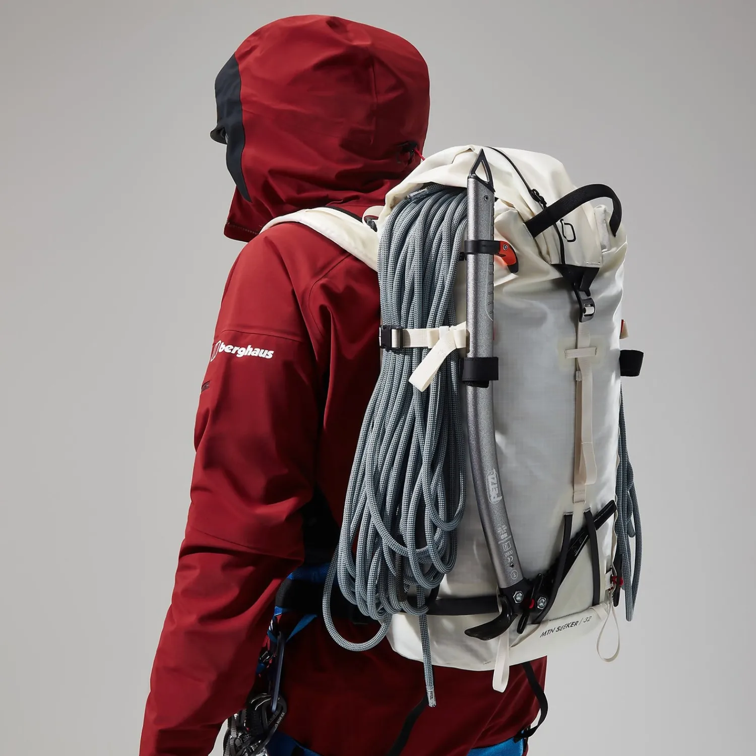 Berghaus Unisex MTN Seeker 32 Short - Grey Best