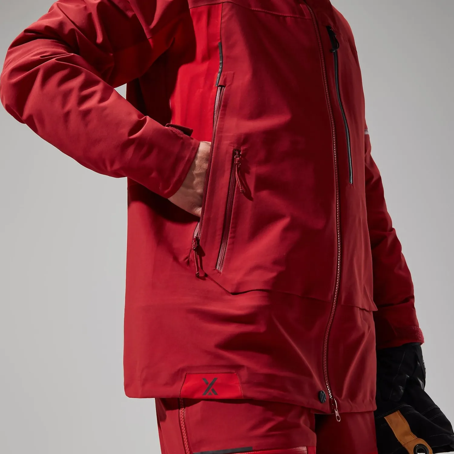 Berghaus Women's MTN Arete Descend GTX Jacket - Red Fashion