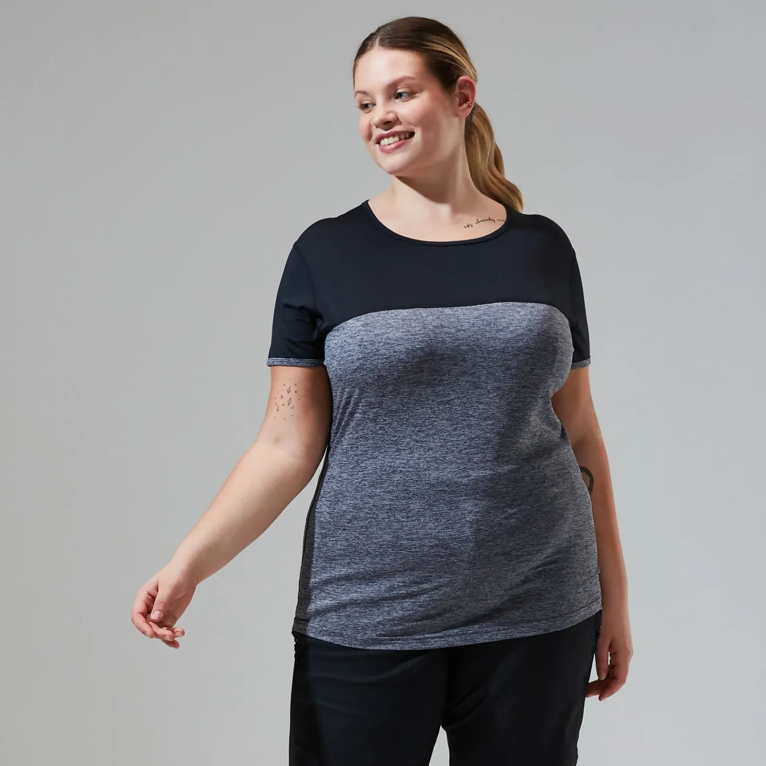 Berghaus Women's Voyager Tech Tee Short Sleeve Crew - Dark Grey / Black Online